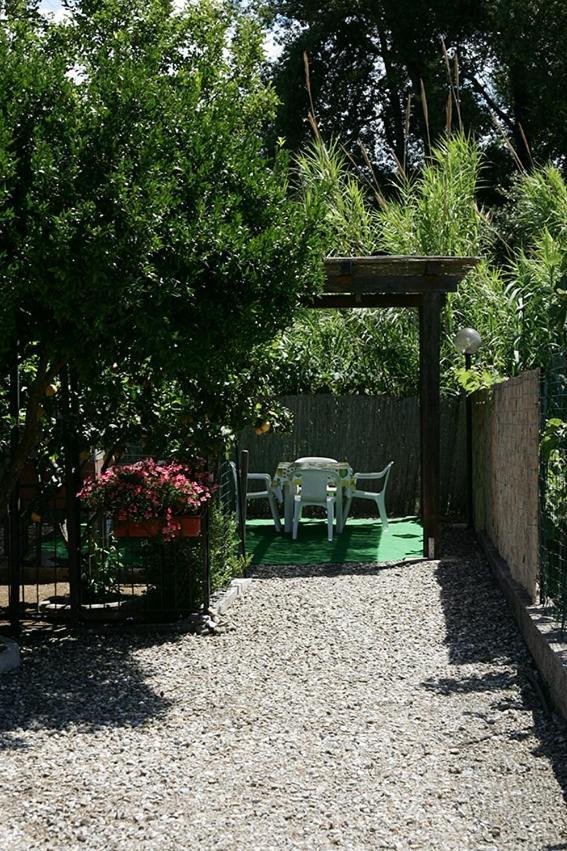 Casa Vacanze Rosy "Nel Verde" Palinuro Exterior photo
